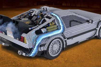 DeLorean LEGO