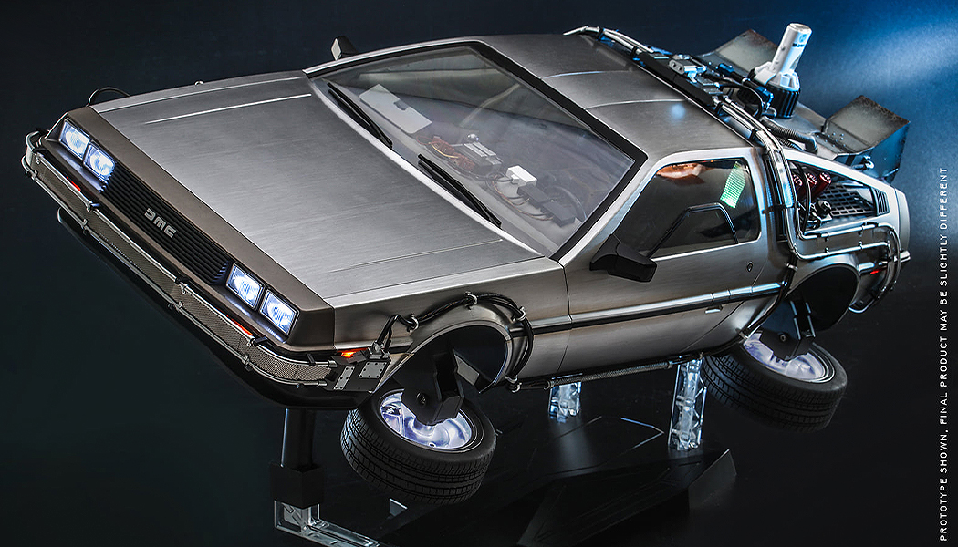 Ritorno al Futuro II da Hot Toys torna la DeLorean 18